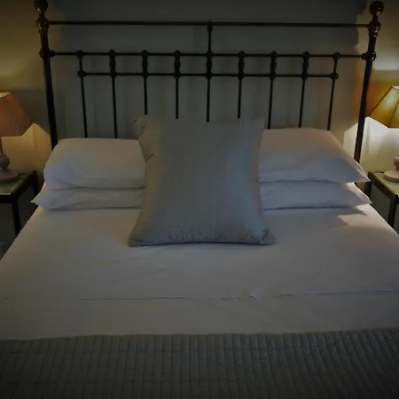Le Sur Le Toit Bed & Breakfast Lourmarin